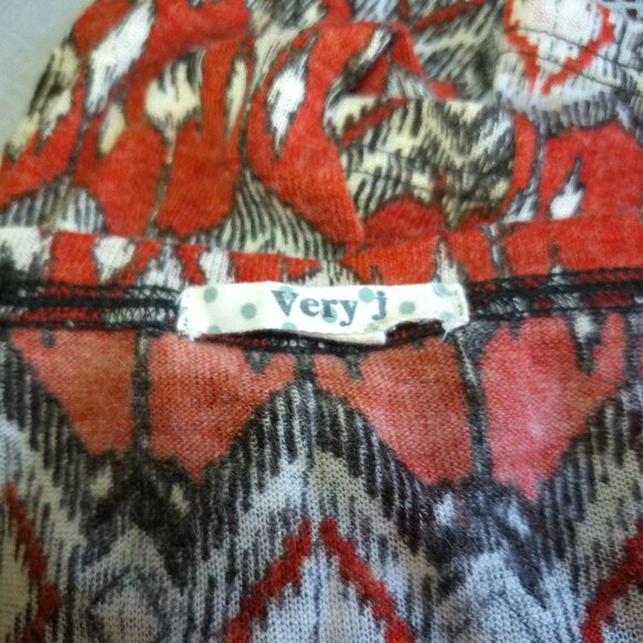 Very J., Red/white/black abstract long sleeve shirt - Picture 6 of 8